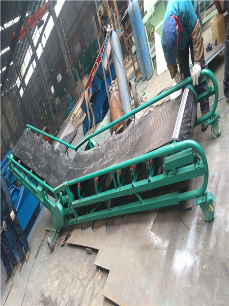 皮帶輸送機(jī)