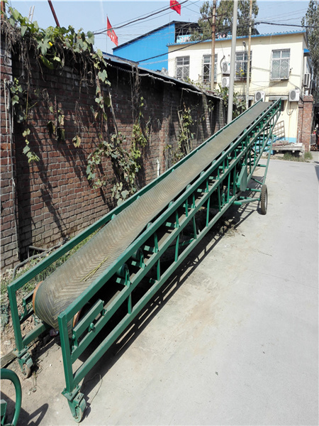 皮帶輸送機(jī)