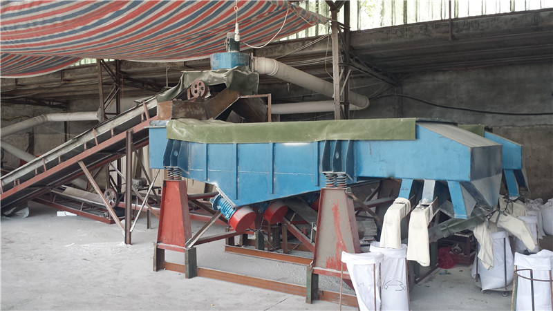 石英砂分級振動(dòng)篩